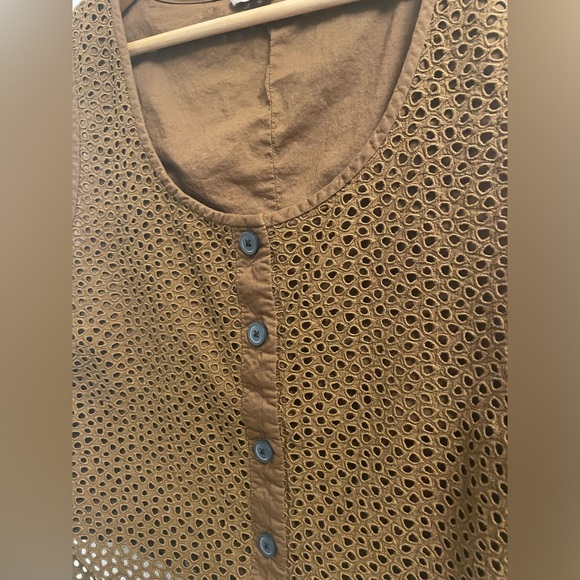 DONATING 2/1 Everlane walnut brown eyelet tank 16 - Picture 4 of 6